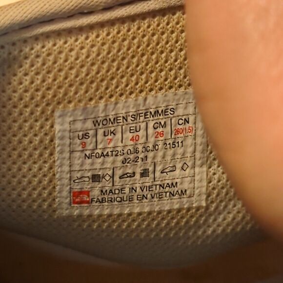 The North Face Slides Sandals Womens 9 White Blue Slip On Open Toe Comfort - Picture 7 of 7